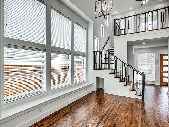 4th image of 2042 Bickers St