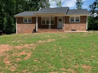 124 N Cash Ave, Chesnee, SC 29323
