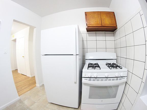 5th image of 1735 Davidson Ave #3B-3
