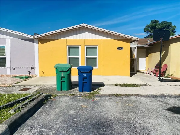 21305 NW 40th Circle Ct, Opa Locka, FL 33055