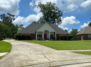 26960 Regency Park Dr, Denham Springs, LA 70726