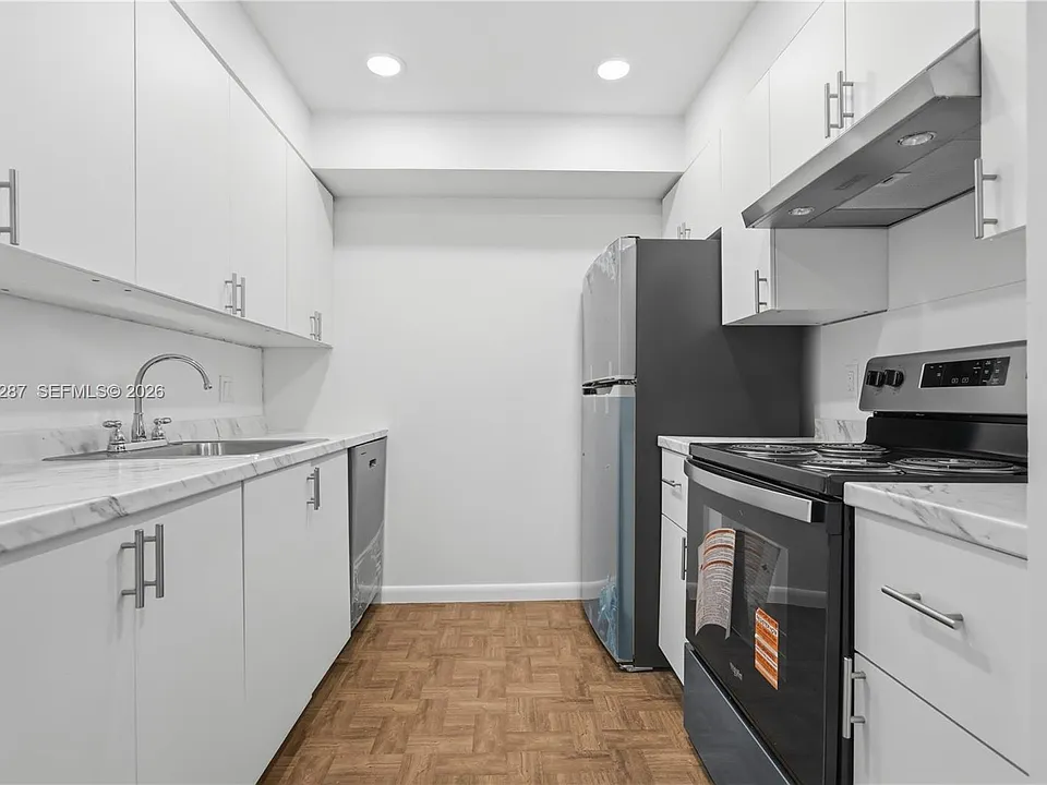 301 SW 135th Ave #415C