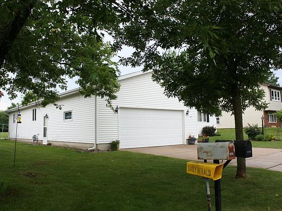 2nd image of 1713 Plum Dr