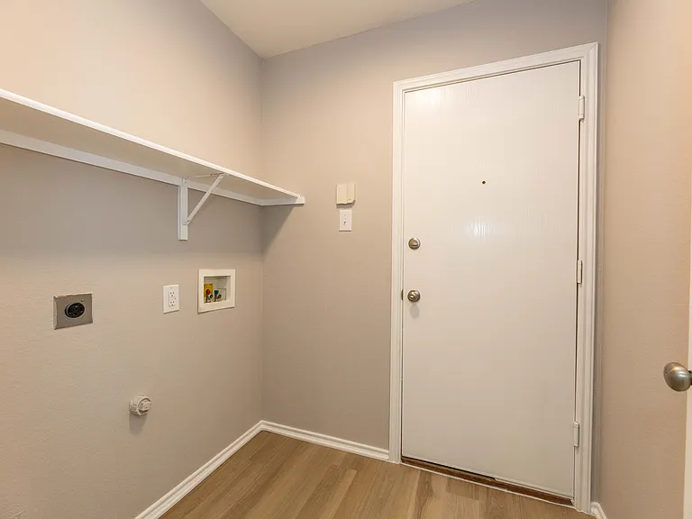 12870 Gillon Dr — Photo 25