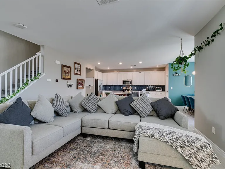 8160 Skye Desert Dr — Photo 13