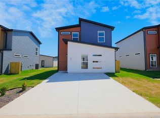 891 Boardwalk Ave, Centerton, AR 72719