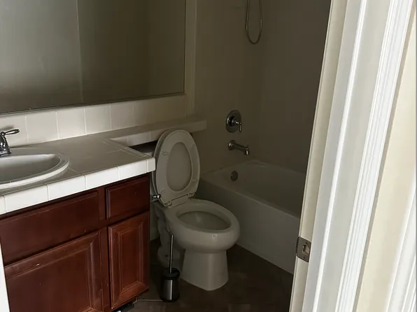 1922 Horseshoe Glen Cir, Folsom, CA 95630