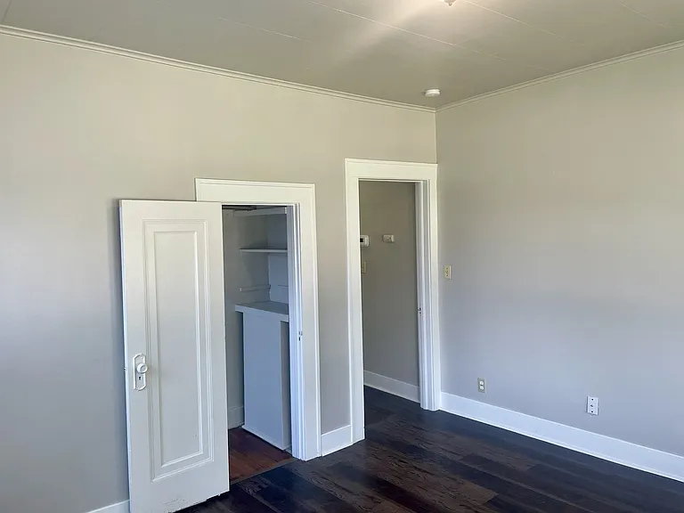 720 S Hickory St — Photo 15