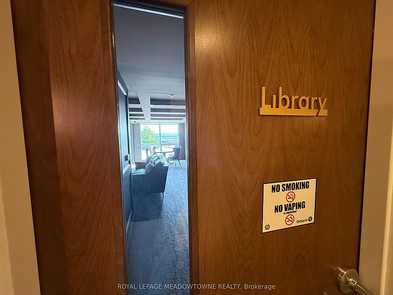 1050 Main St E #512 — Photo 22