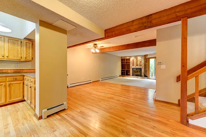 3082 Edison Ct — Photo 2