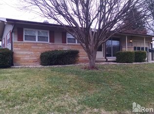 11 Crestwood Dr, Mooresville, IN