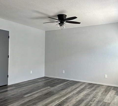 5th image of 3604 Bryn Mawr Dr NE APT 4