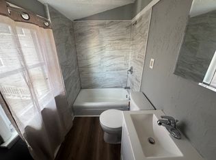 60 Negus St APT 2, Webster, MA 01570