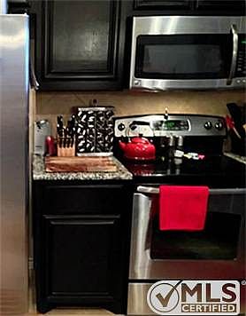 3rd image of 1008 Grace Ln
