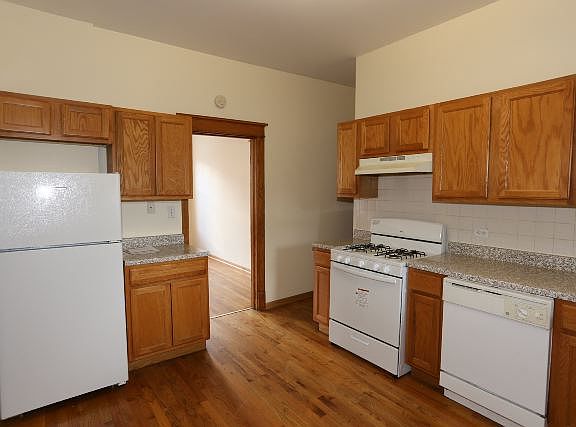 4th image of 817 N Campbell Ave #2