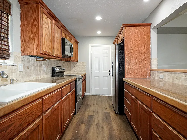 7113 Ridgeview Dr — Photo 11
