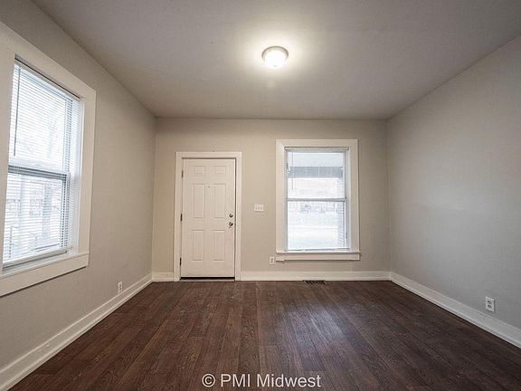 4th image of 512 N Beville Ave