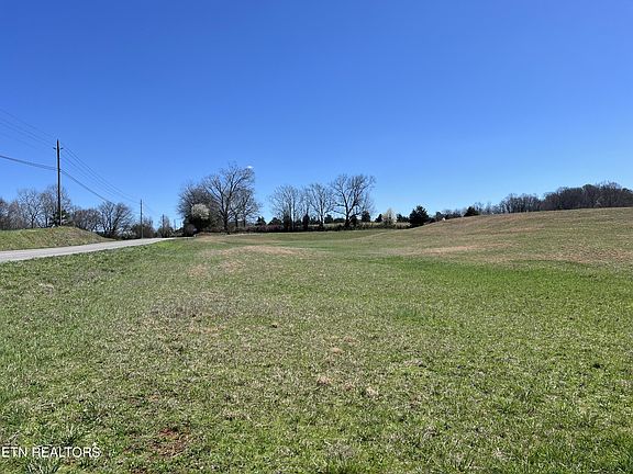 3rd image of 1074 Ballplay Rd