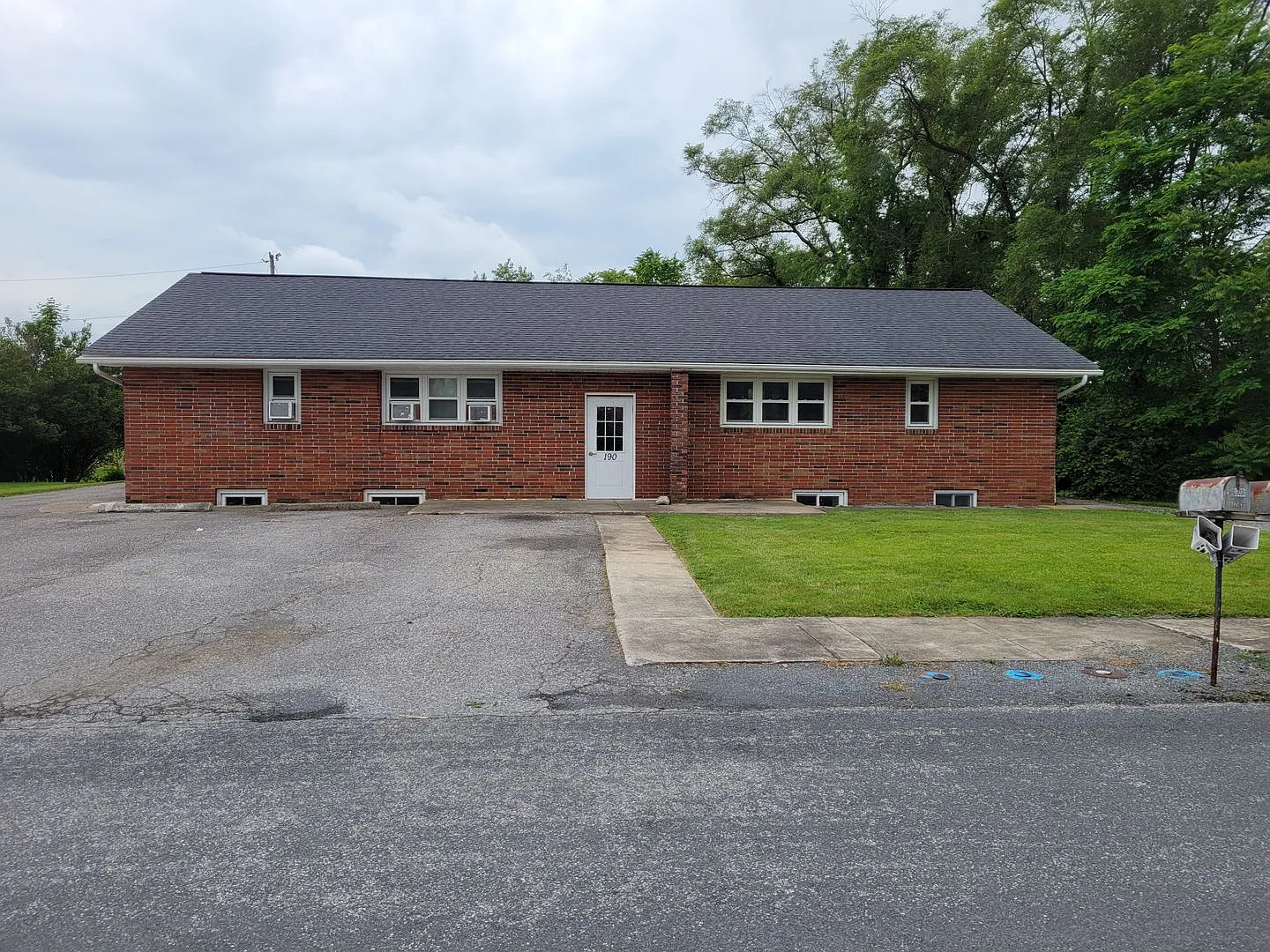 190 Carbaugh Drive — Photo 1