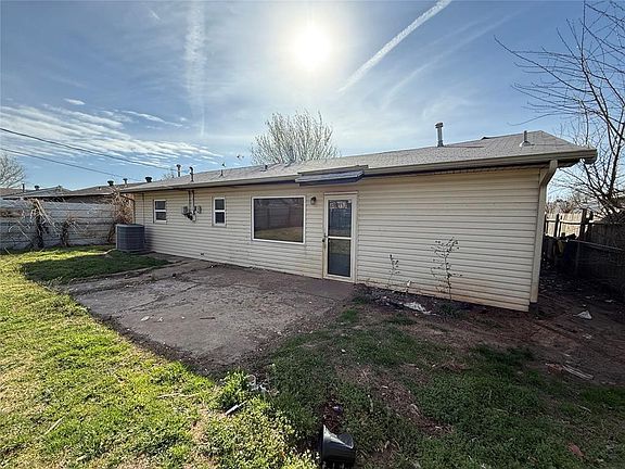 5th image of 2825 SW 62nd St