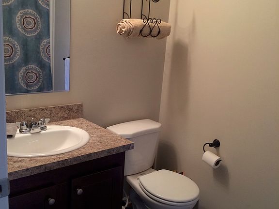 4th image of 23013 Evergreen Cir