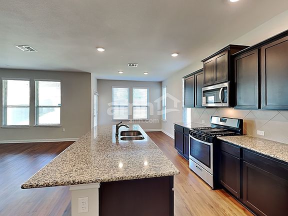 3rd image of 8100 McKamy Dr