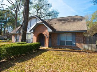 240 Normal Park Dr, Huntsville, TX 77320