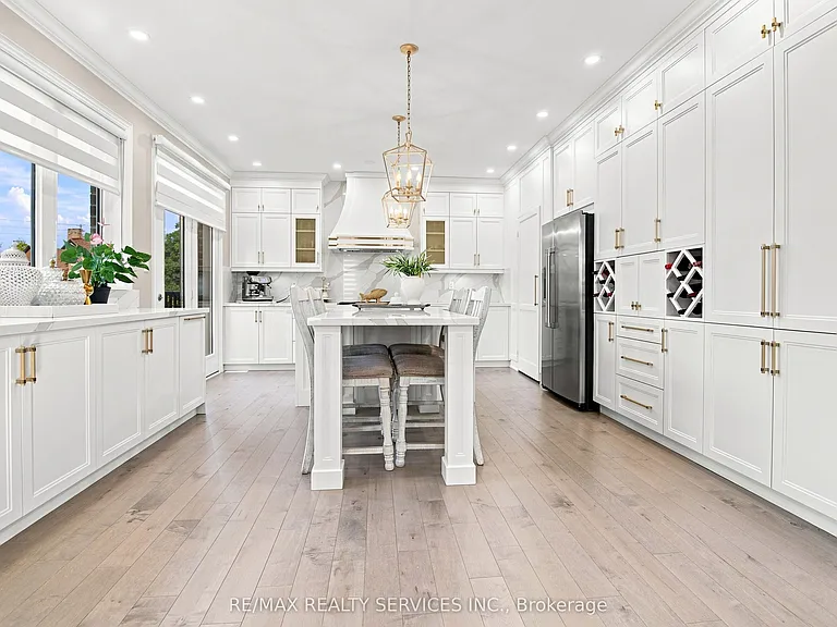 194 Coldwell Bay Cir — Photo 17