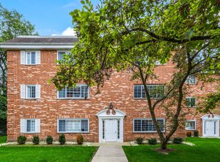 6880 W Touhy Ave APT D, Niles, IL 60714