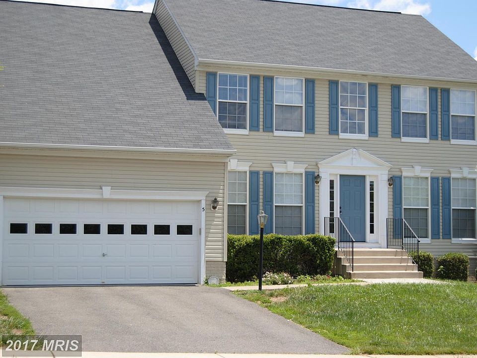 1st image of 5 Country Manor Dr
