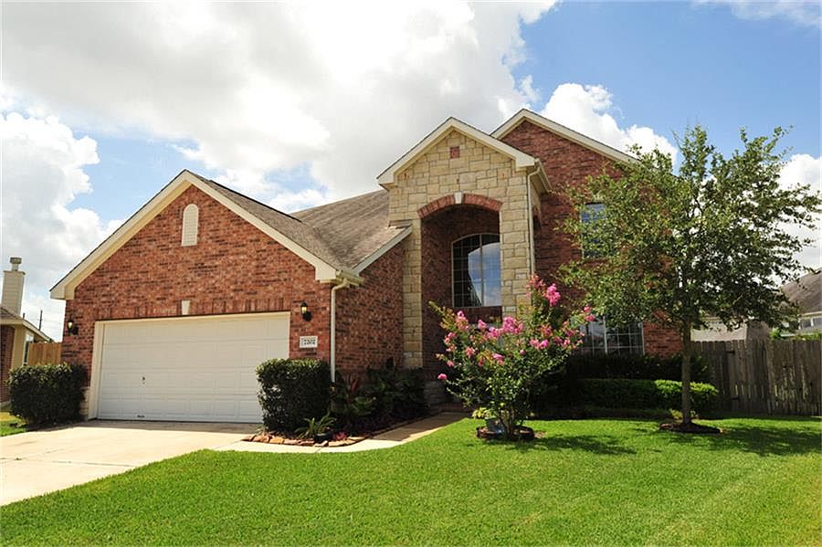 1st image of 7202 Sheffield Falls Ct