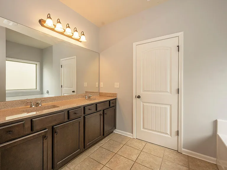 4067 Water Mill Dr — Photo 29