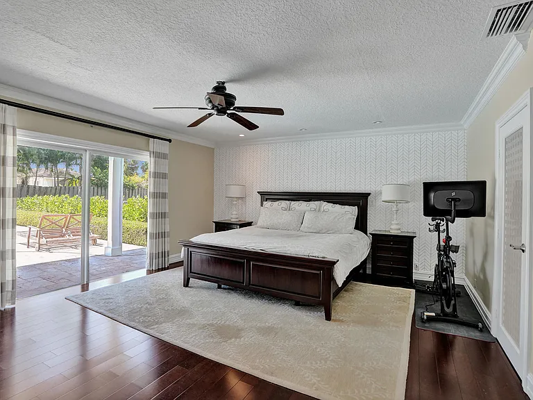 248 Codrington Dr — Photo 27