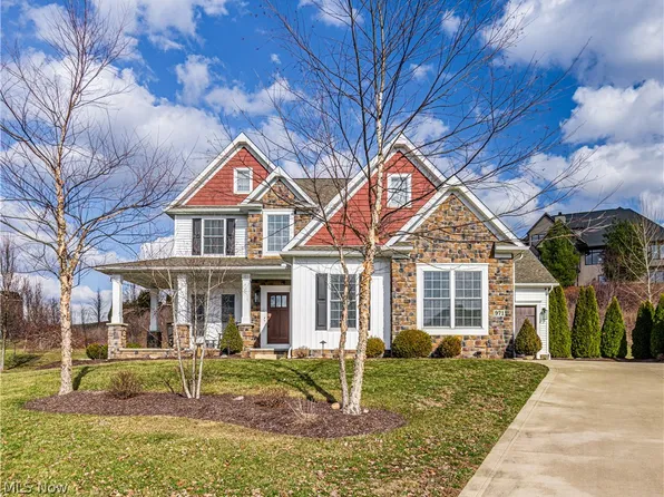 971 Montford Cir, Uniontown, OH 44685