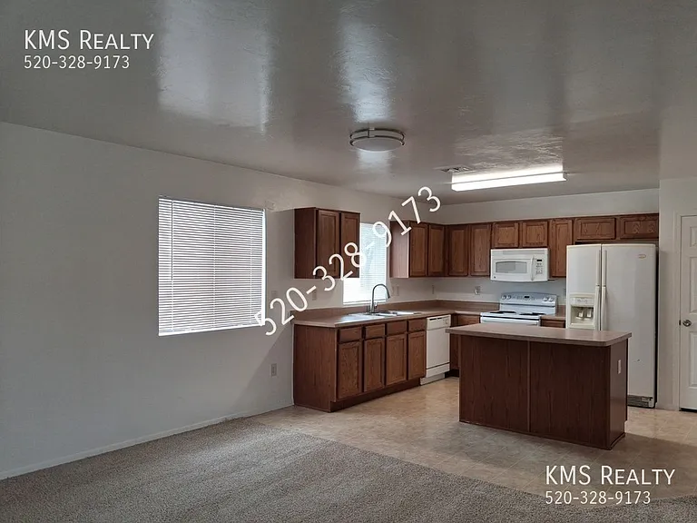 945 E Emma Marie Owner Agent — Photo 13