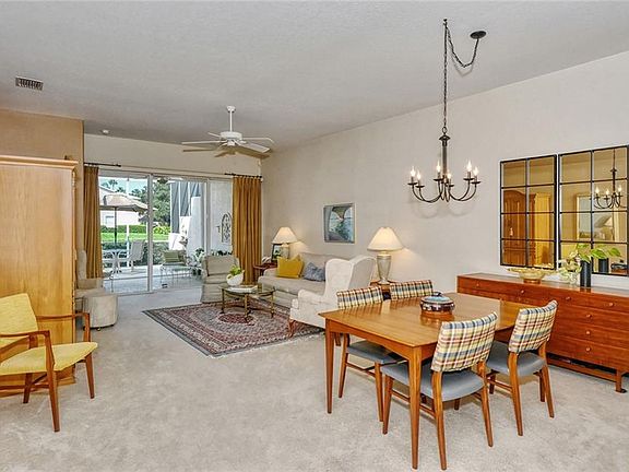 4th image of 9533 Forest Hills Cir