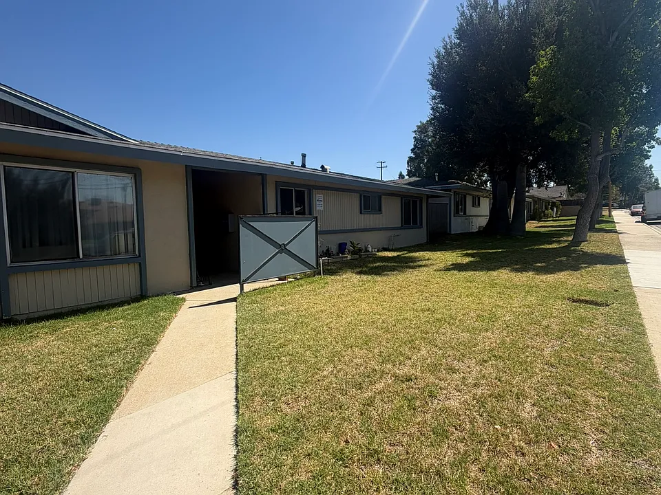 833 Bonita Ave
