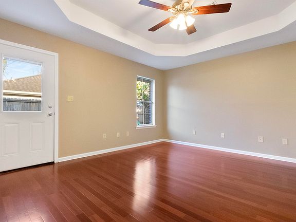 4th image of 149 Jolie Oaks Blvd