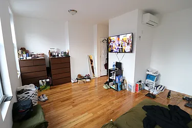 Rented by BIG Management NY
