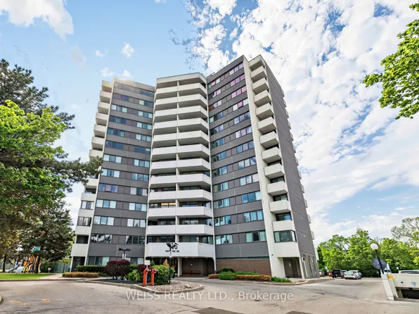 150 Neptune Dr #1405, Toronto, ON M6A 2Y9