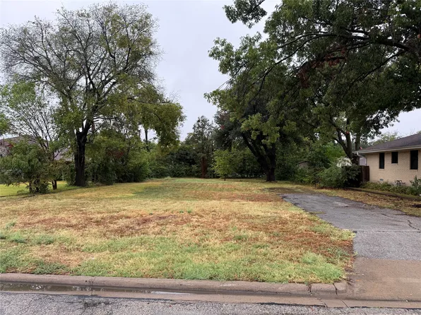 1405 N Graves St, McKinney, TX 75069