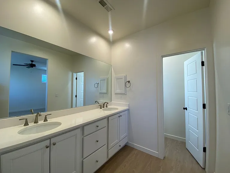767 W Scarlet Hill Dr — Photo 37