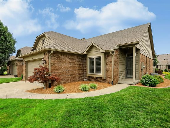 4th image of 748 Cottage Ln