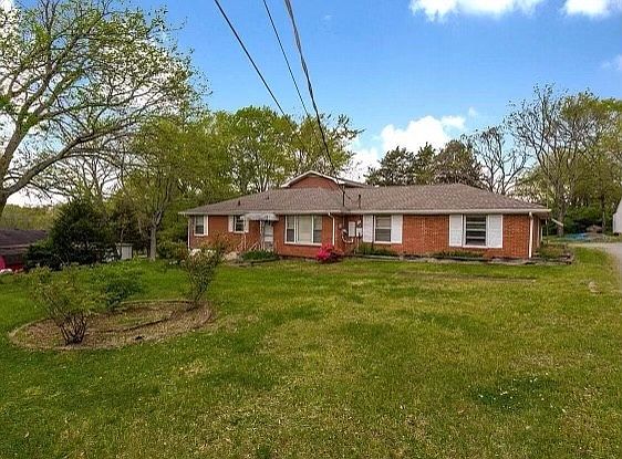 1st image of 345 Oakview Dr