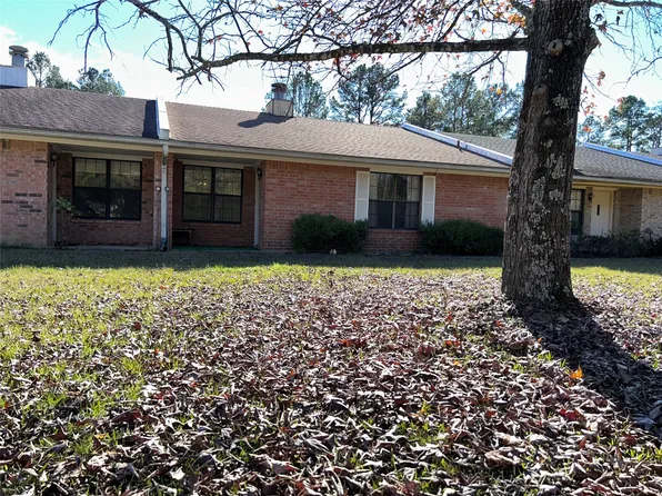 1015 E Broad St APT 3, Mineola, TX 75773