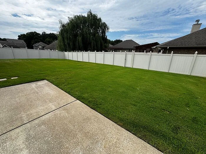 5 bed, 4.0 bath, 3617 sqft, $2,995 — Photo 2