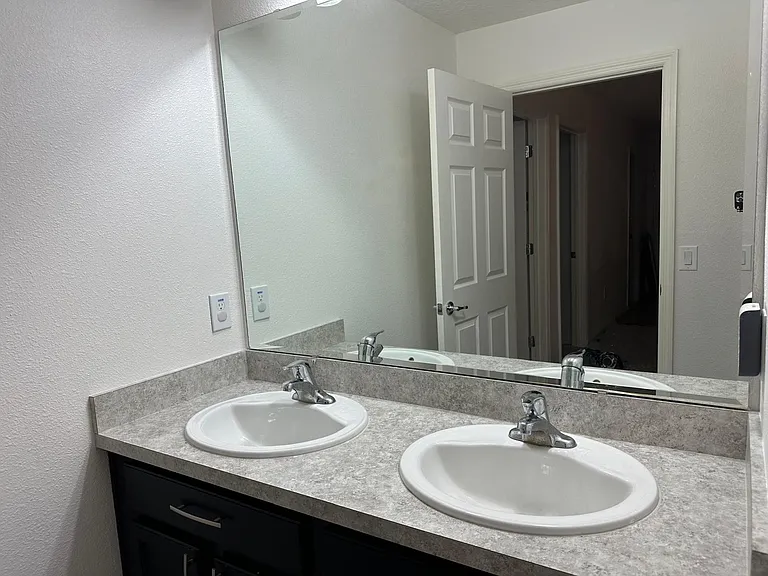 2104 Stillwood Way — Photo 26
