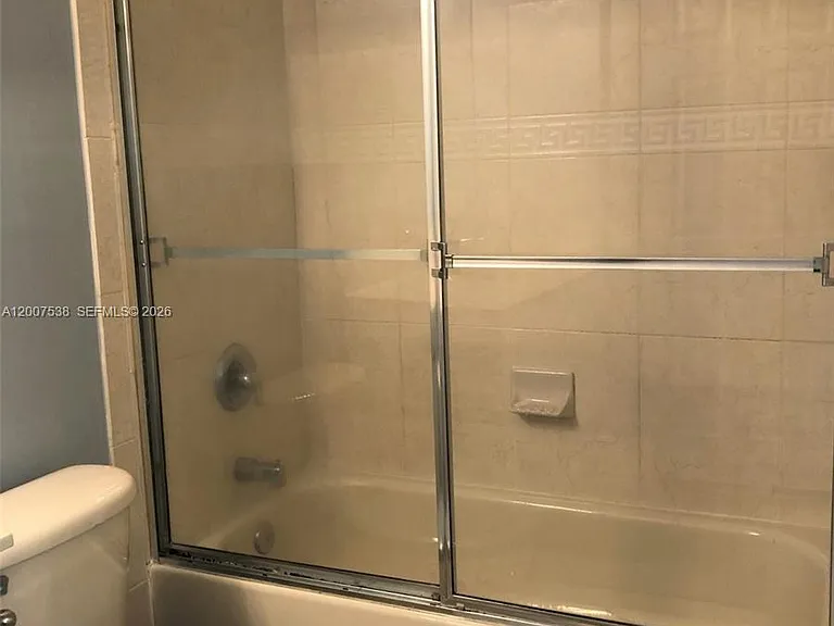 8209 SW 25th Ct — Photo 24