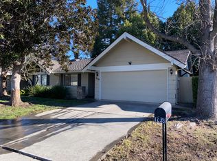 1239 Spruce Tree Cir, Sacramento, CA 95831