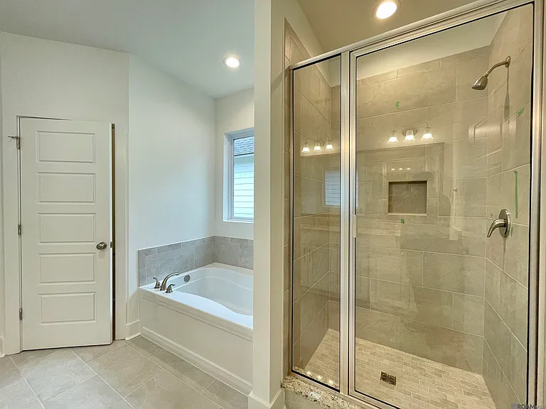 25279 Burlington Dr — Photo 11